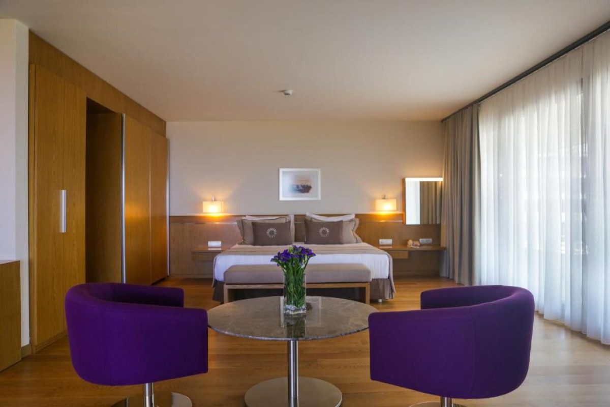 ON LIVE HOTEL