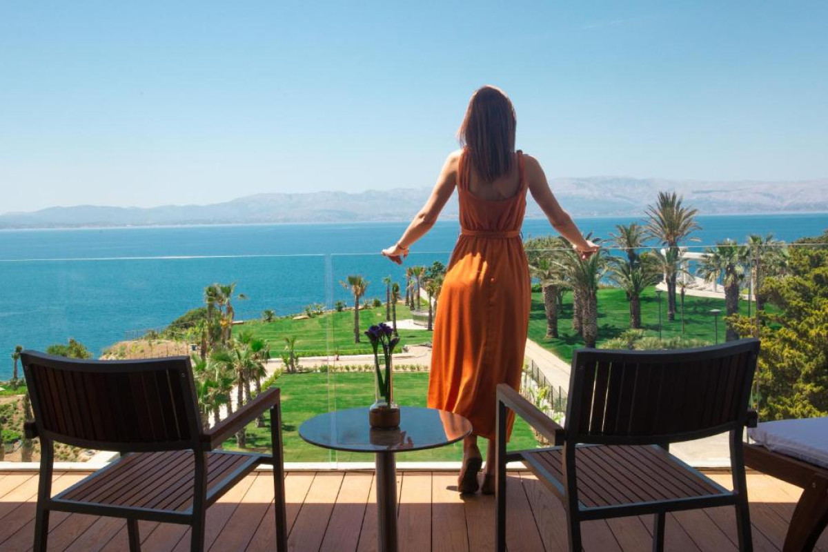 ON LIVE HOTEL