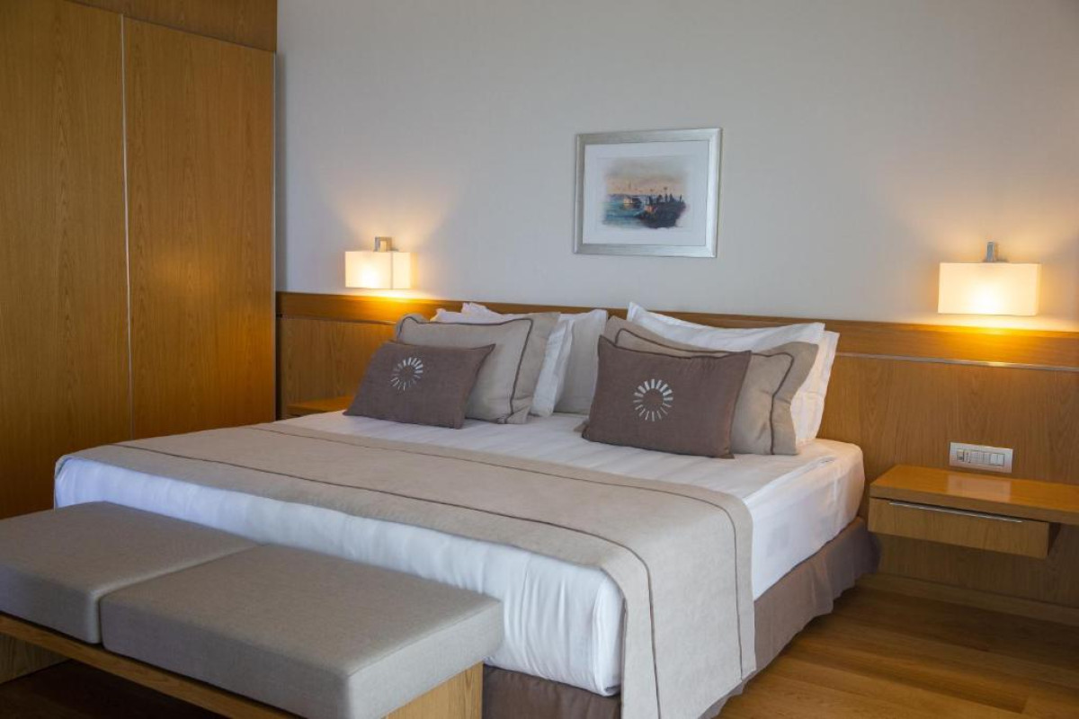 ON LIVE HOTEL