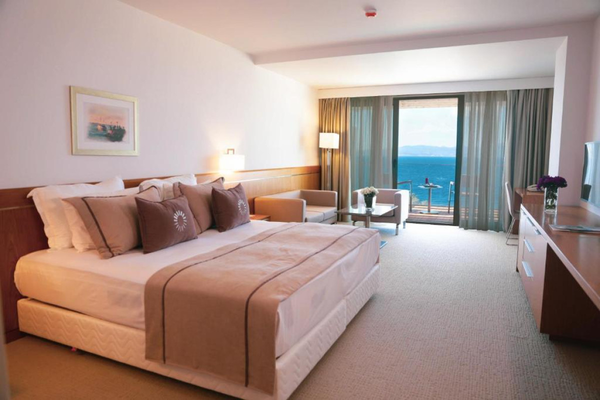 ON LIVE HOTEL