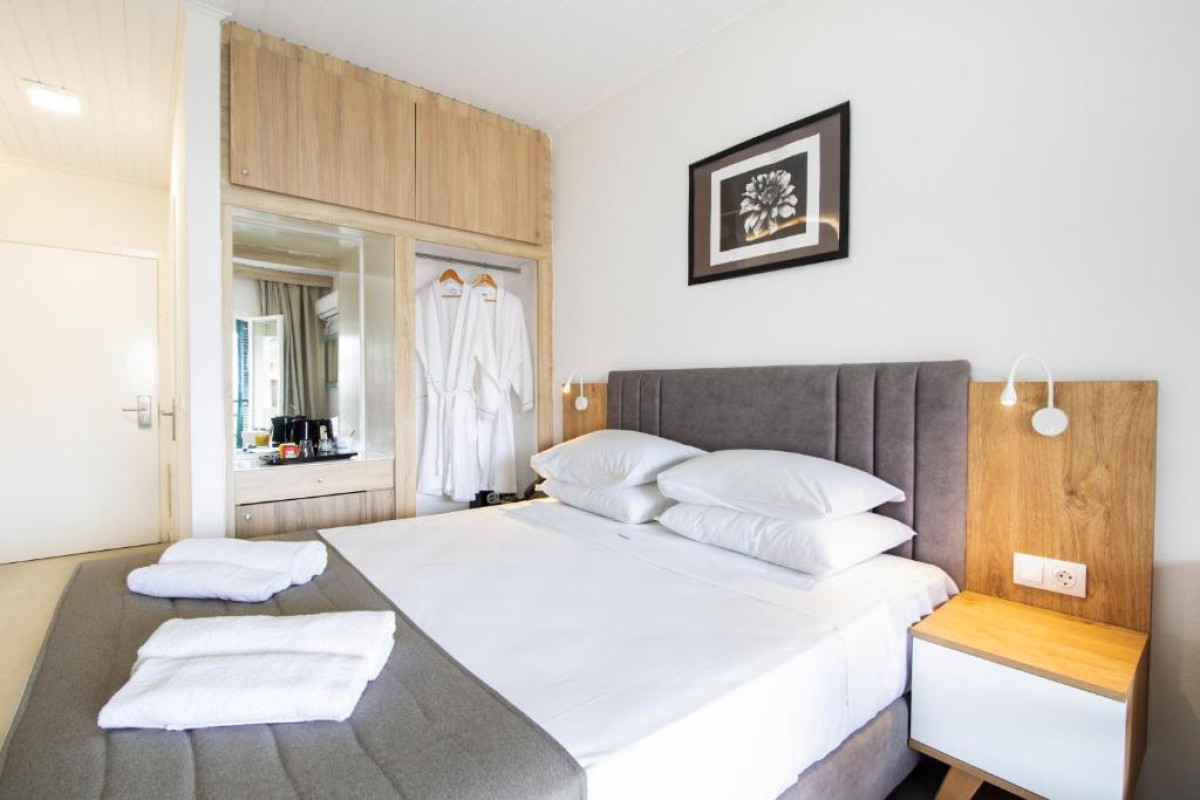 Opera Blue Hotel Gouvia Corfu