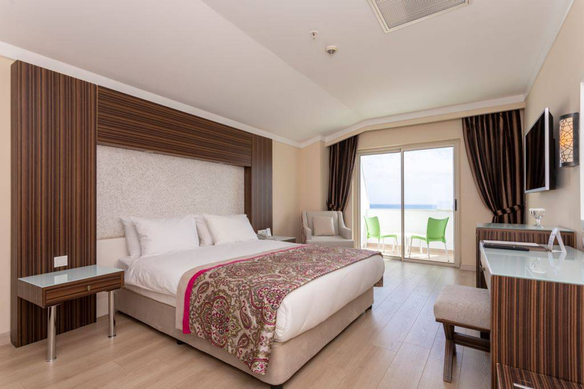 ORANGE COUNTY RESORT HOTEL BELEK