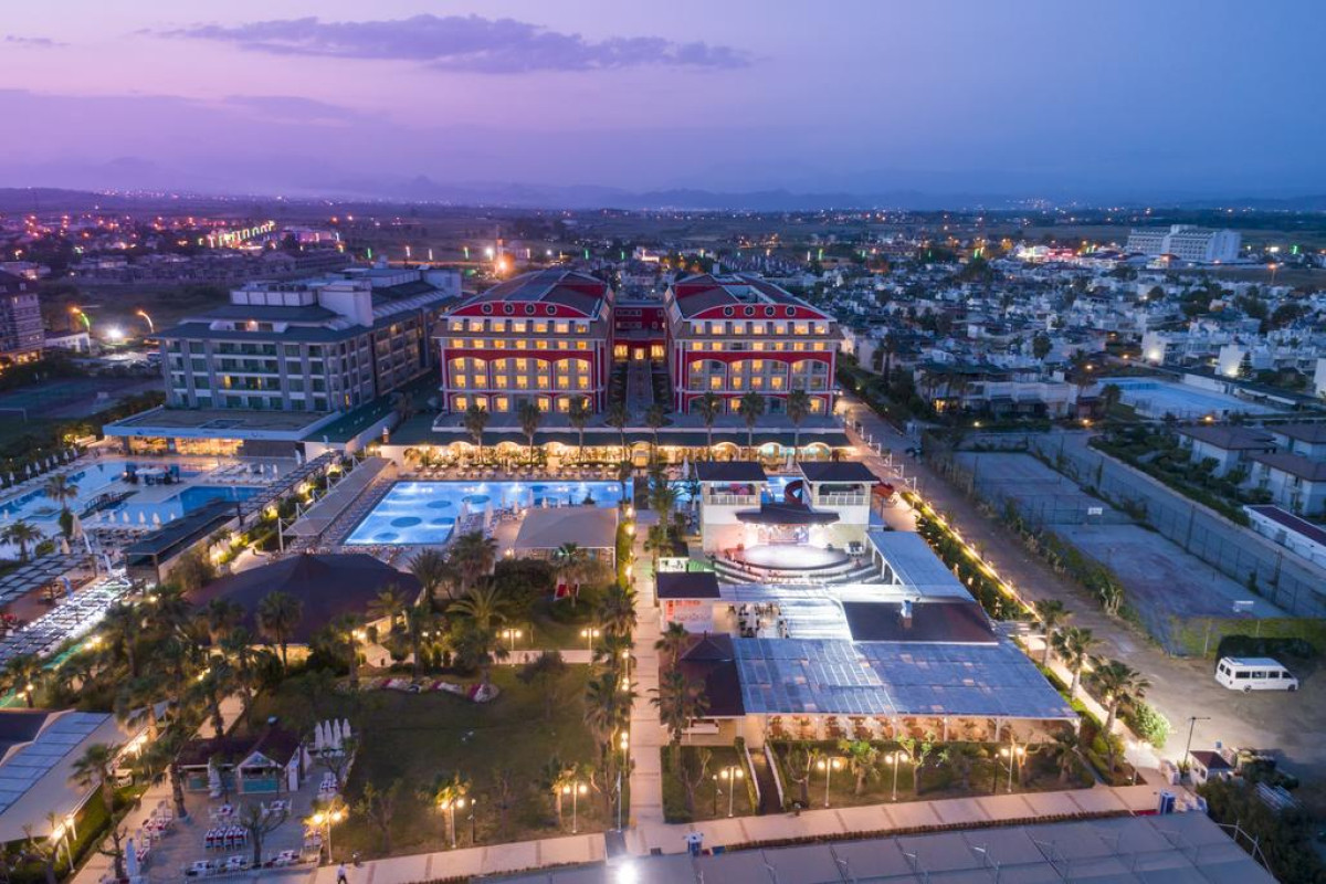 ORANGE COUNTY RESORT HOTEL BELEK