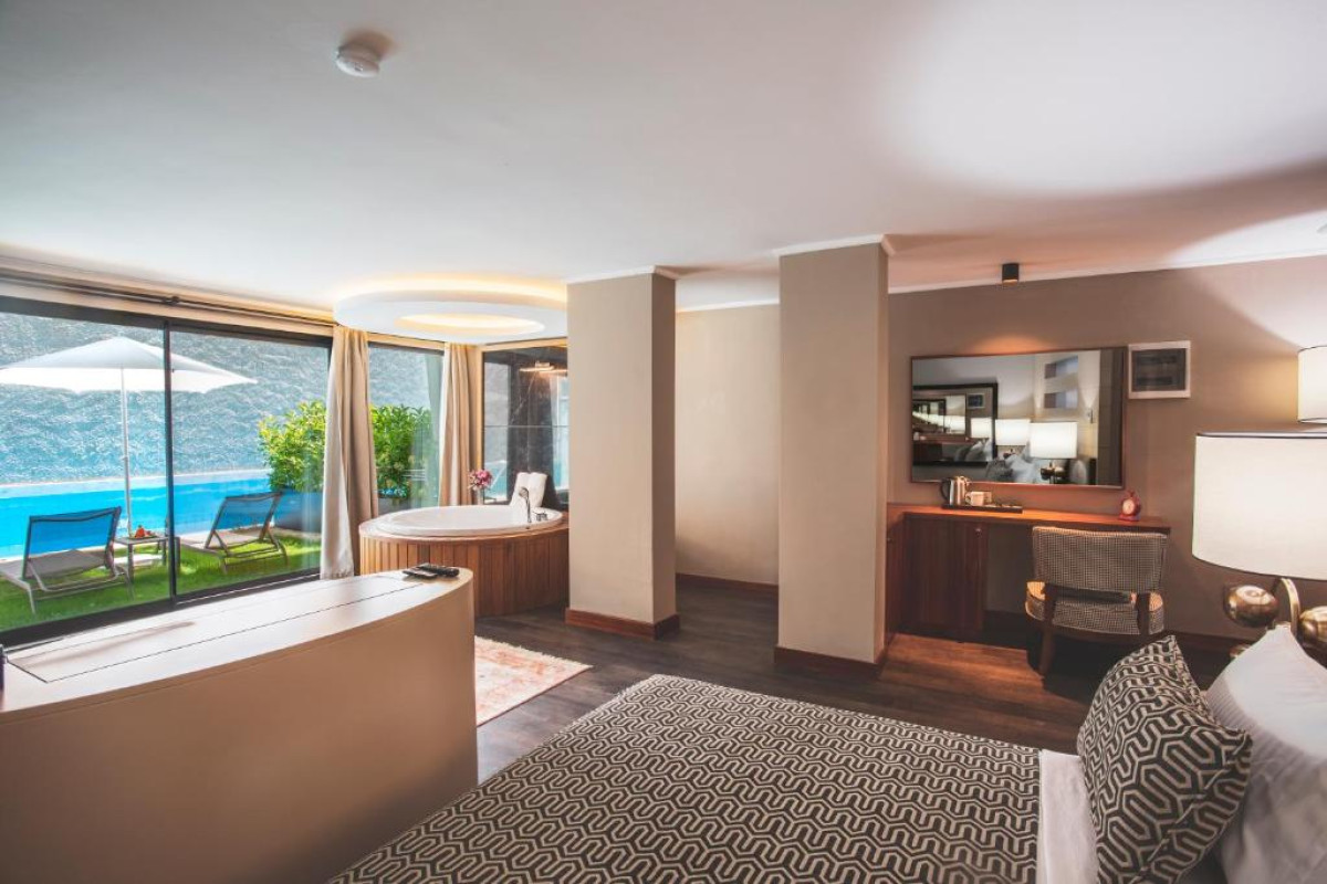 Orka Cove Hotel Penthouse And Suites