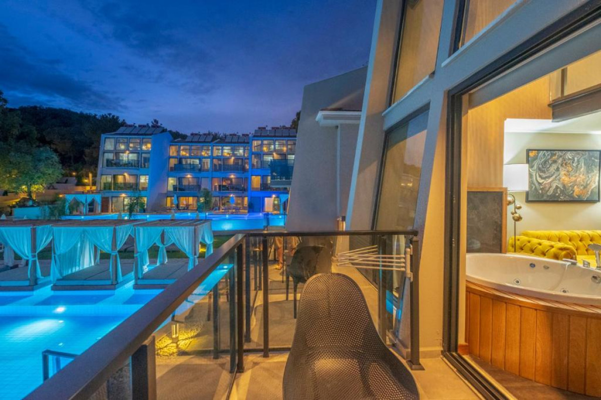 Orka Cove Hotel Penthouse And Suites