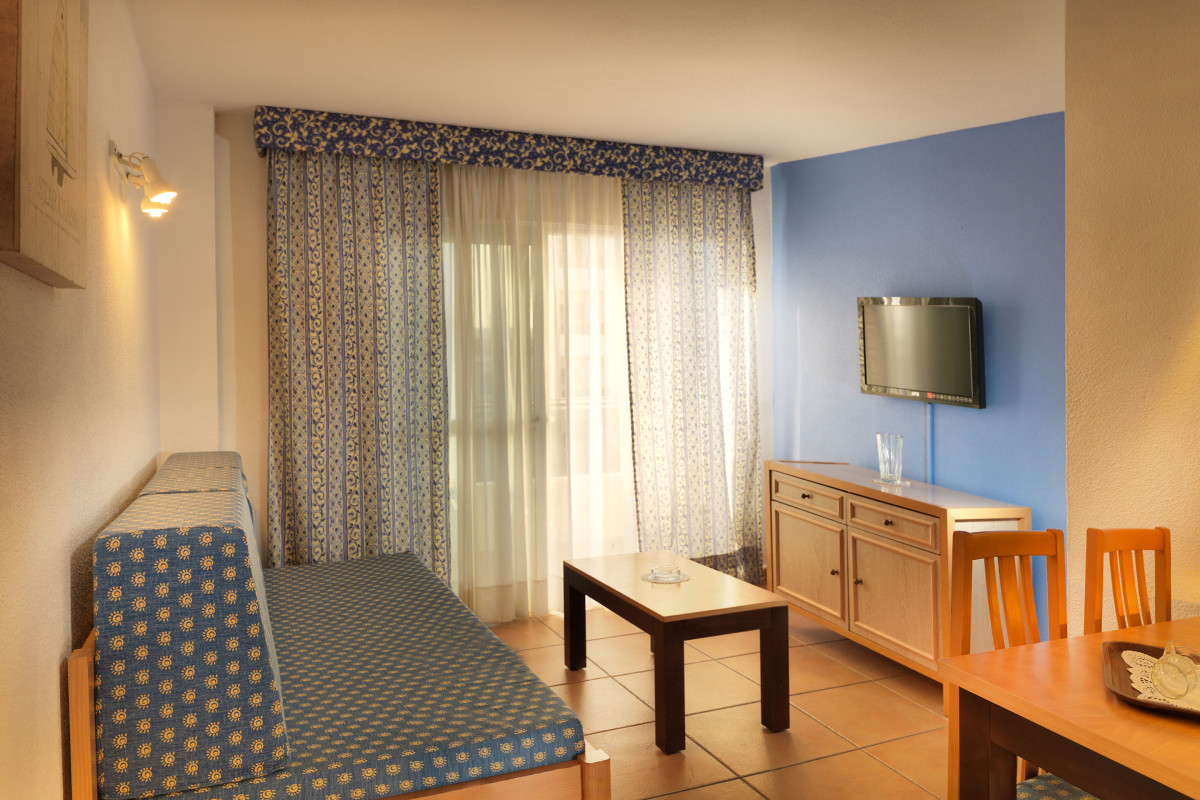 Oro Blanco Apartments