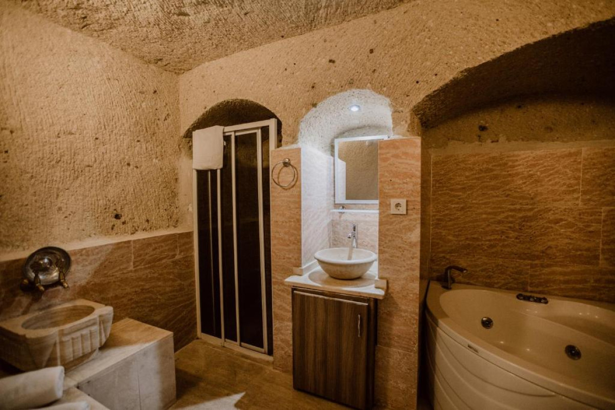 Ortahisar Cave Hotel