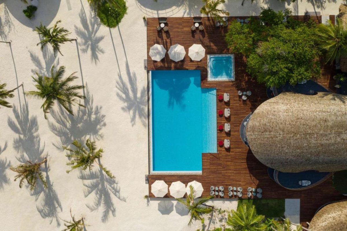 Outrigger Maldives Maafushivaru Resort