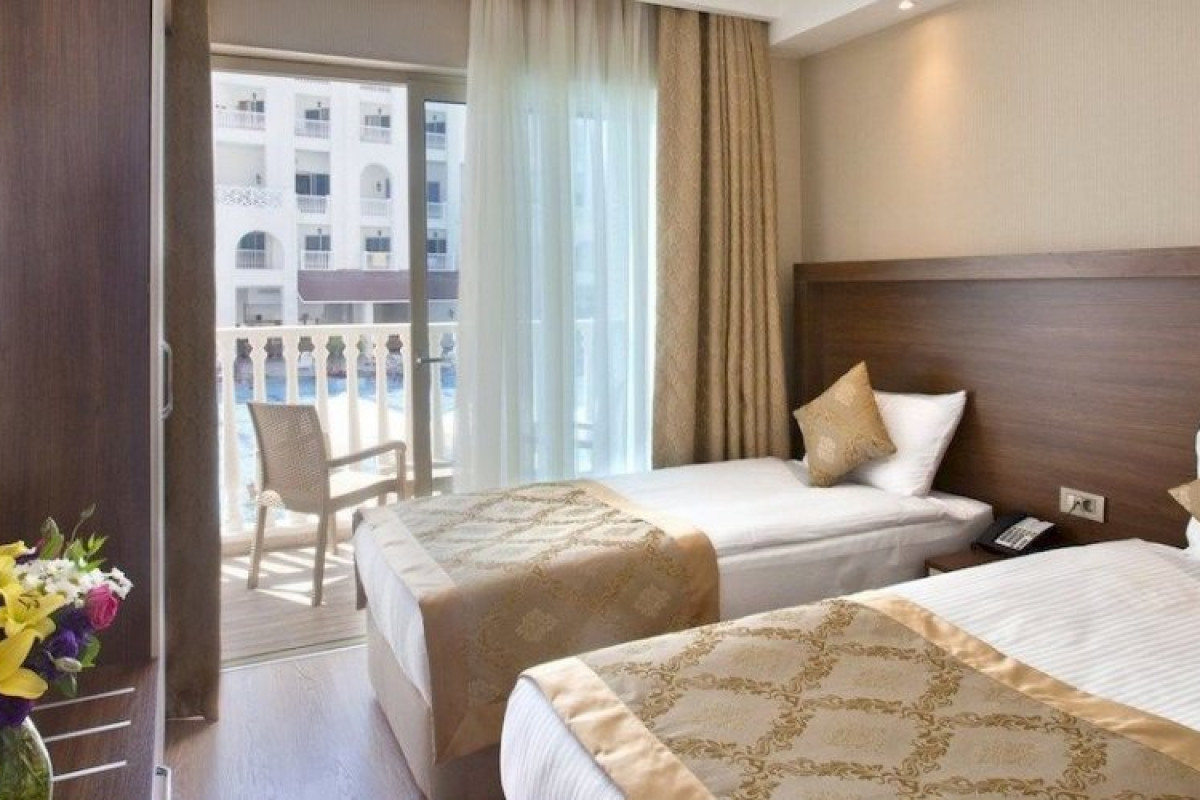 OZ HOTELS SIDE PREMIUM HOTEL