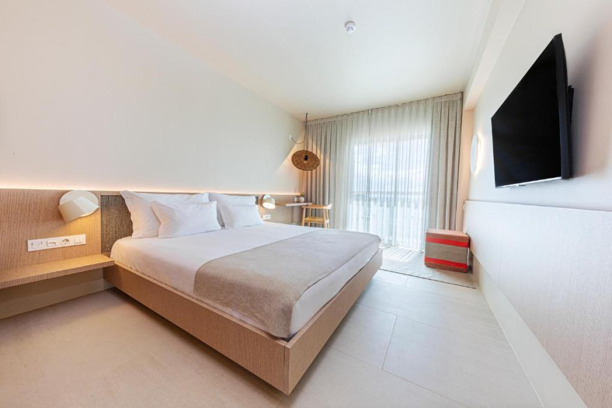 OZADI Altura Beach Resort