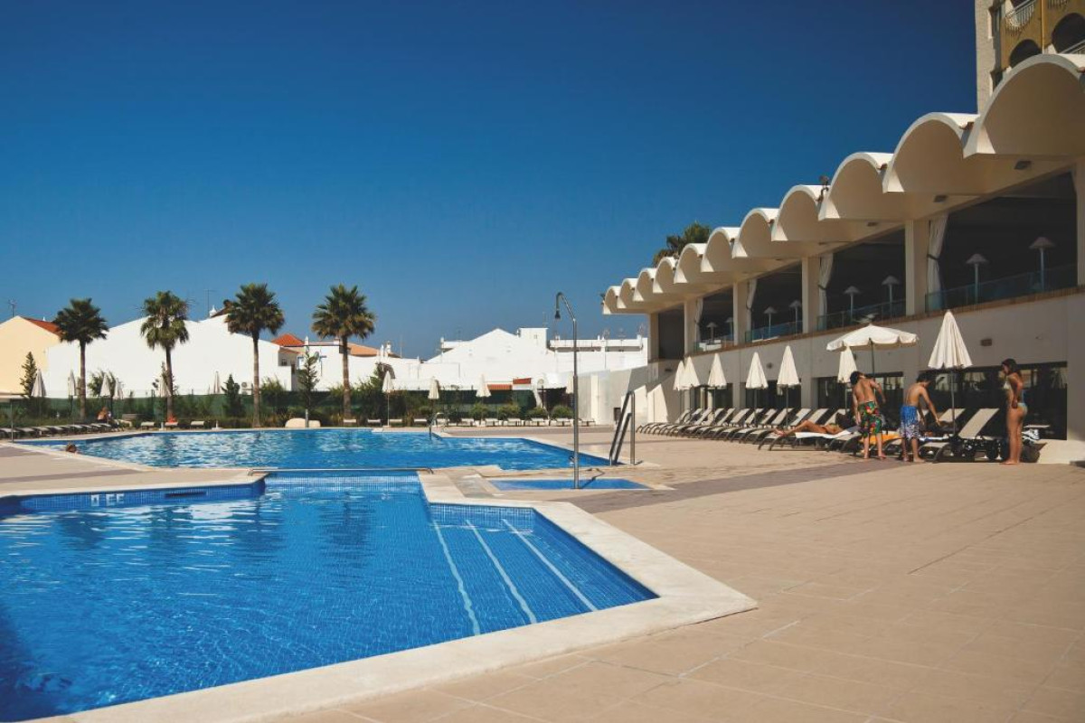 OZADI Altura Beach Resort
