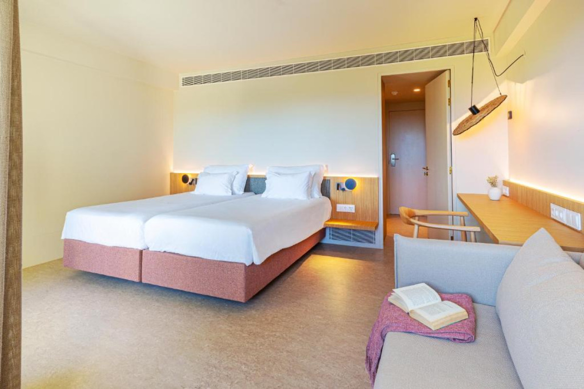 OZADI Altura Beach Resort