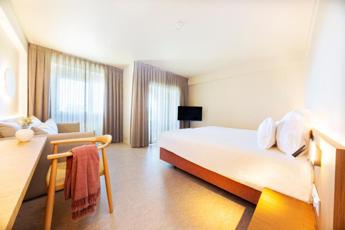OZADI Altura Beach Resort