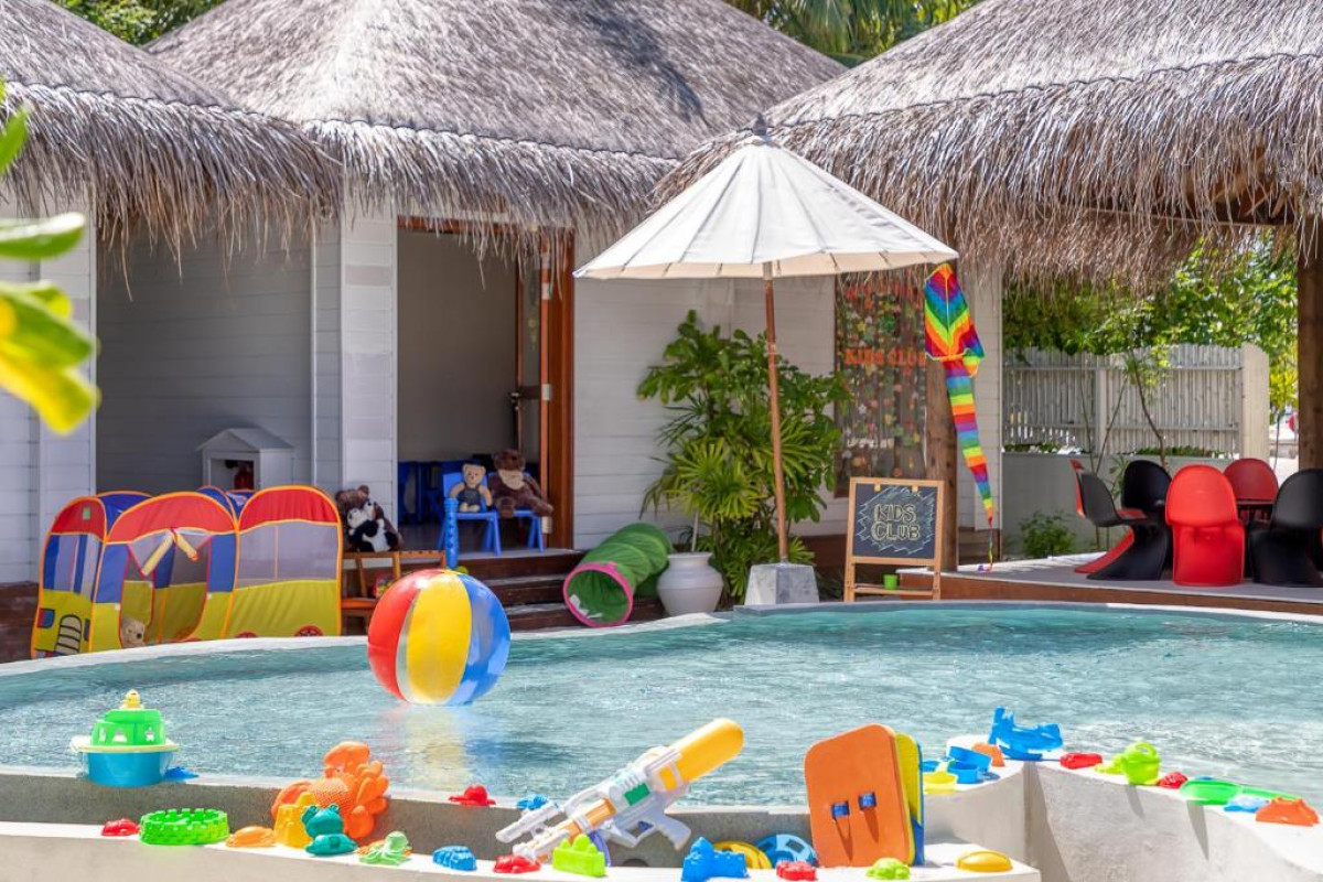 Ozen Life Maadhoo Resort