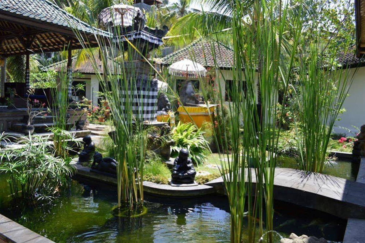Padang Bai Beach Bungalows Resort