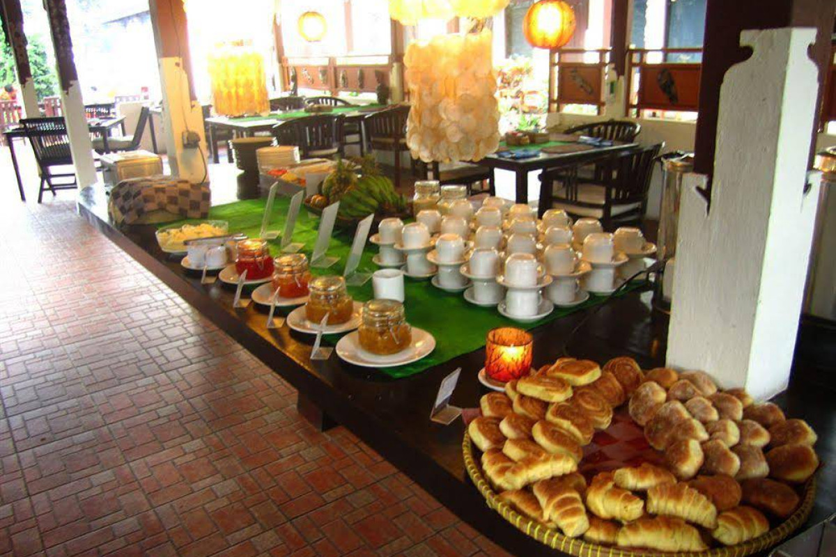Padang Bai Beach Bungalows Resort