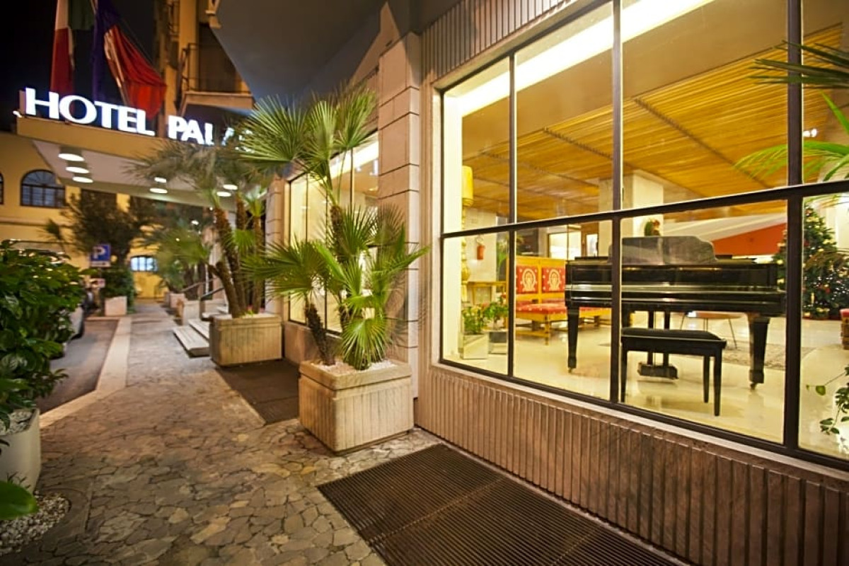 HOTEL PALACE