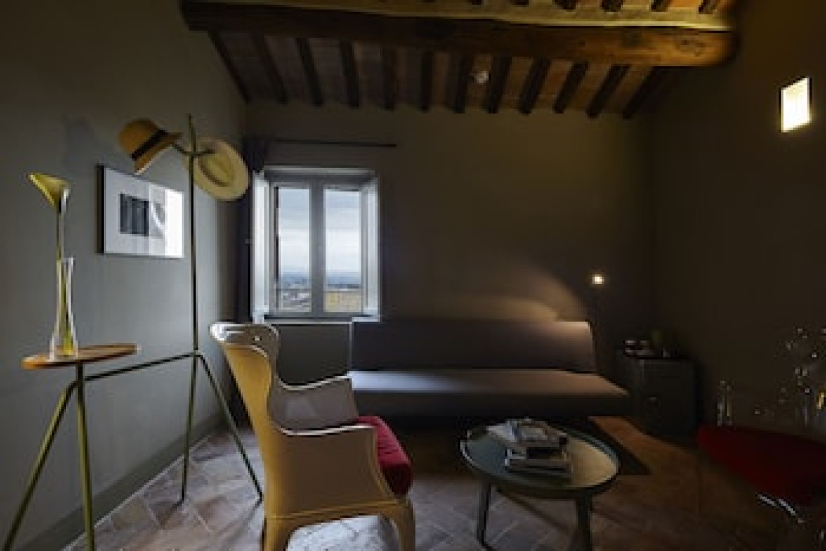 PALAZZETTO ROSSO