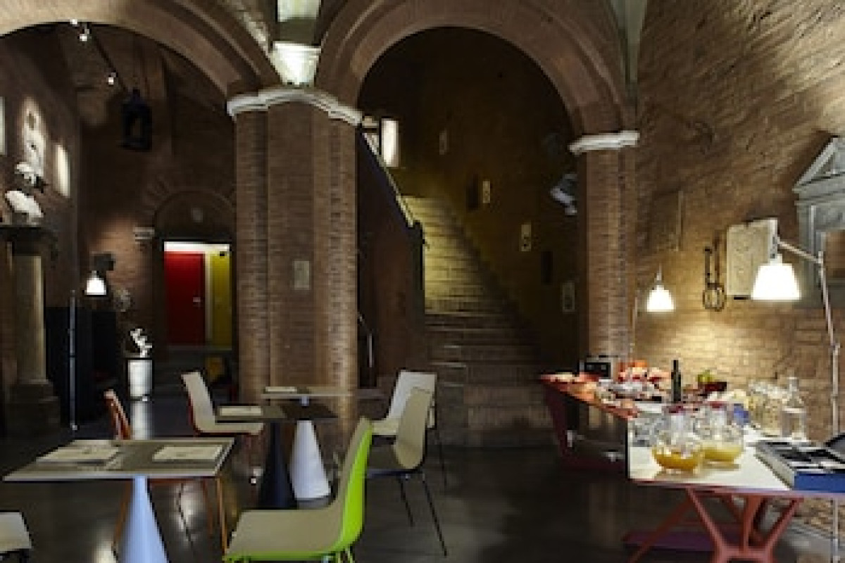 PALAZZETTO ROSSO
