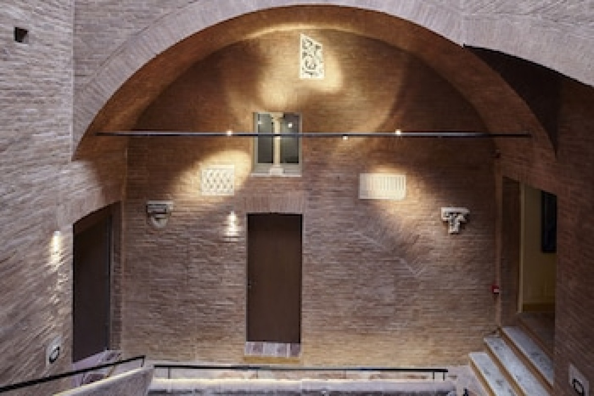 PALAZZETTO ROSSO