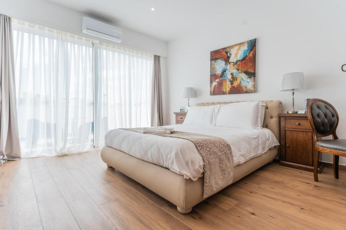 Palazzo Violetta Boutique Hotel