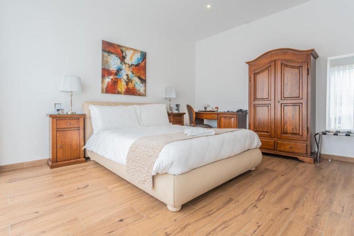 Palazzo Violetta Boutique Hotel