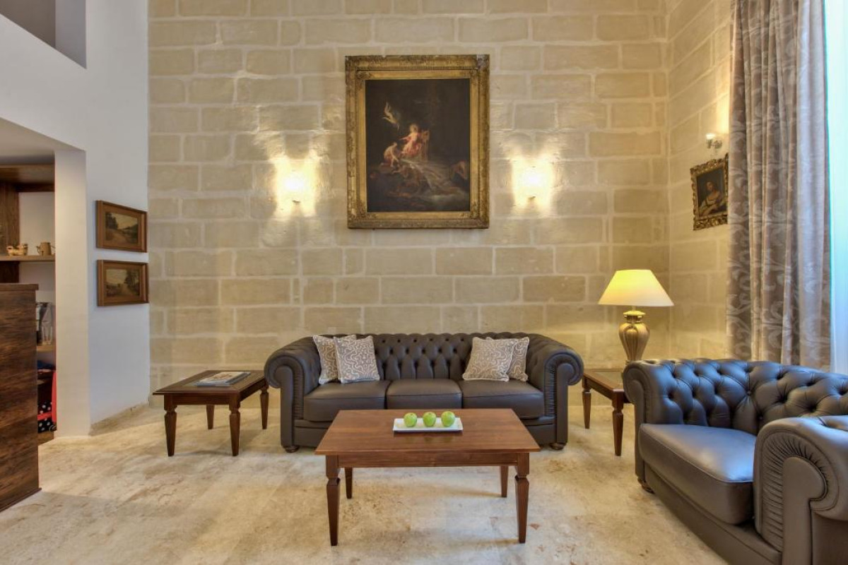 Palazzo Violetta Boutique Hotel