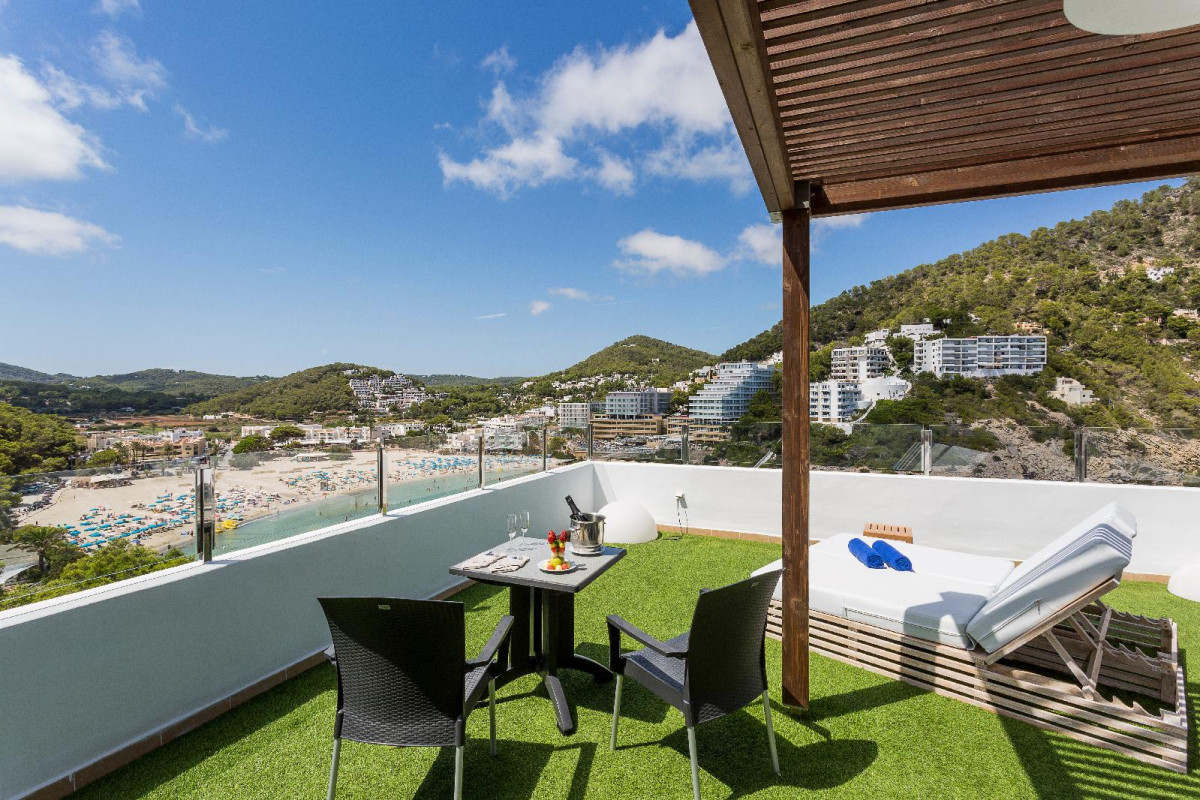 Palladium Hotel Cala Llonga - Adults Only