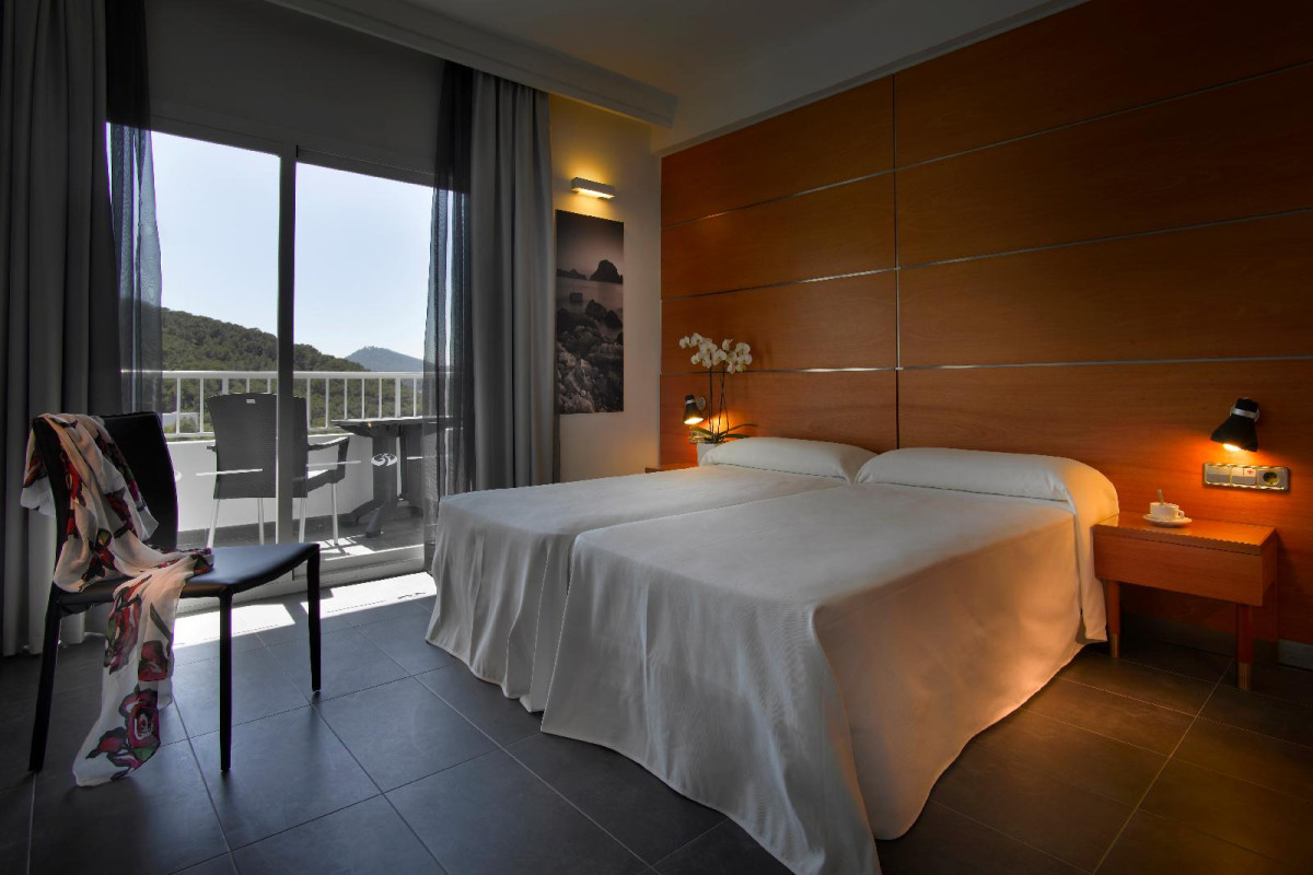Palladium Hotel Cala Llonga - Adults Only