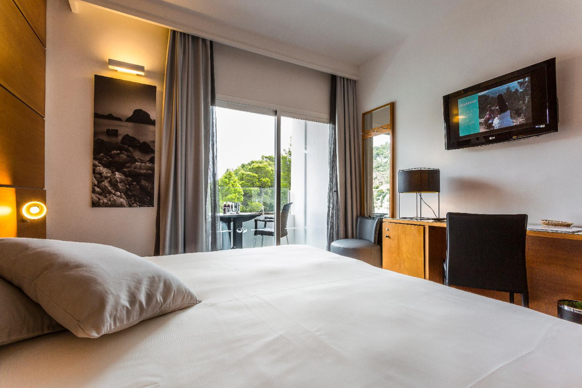 Palladium Hotel Cala Llonga - Adults Only