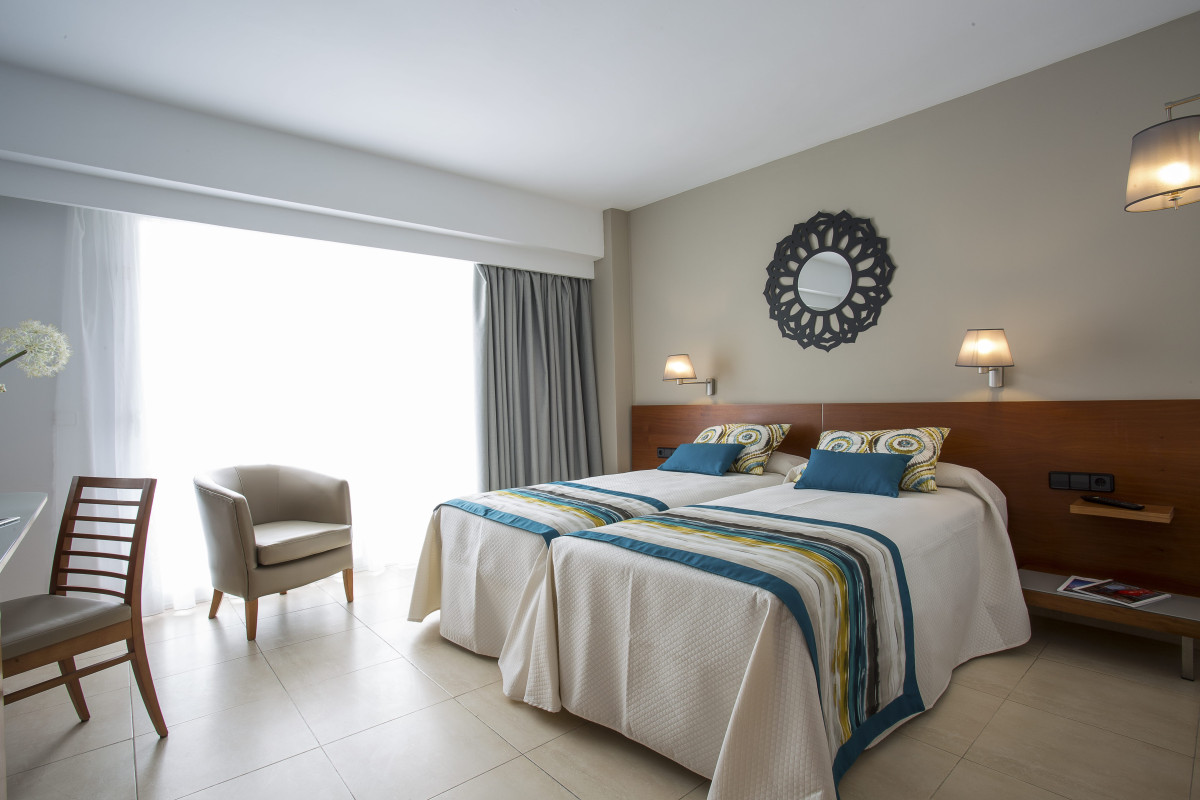 Only YOU Hotel Ibiza Palmyra