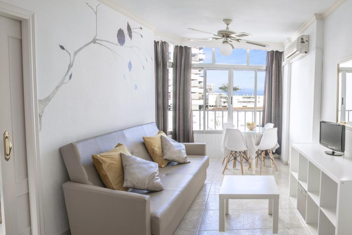 PALM BEACH CLUB APARTMENTS