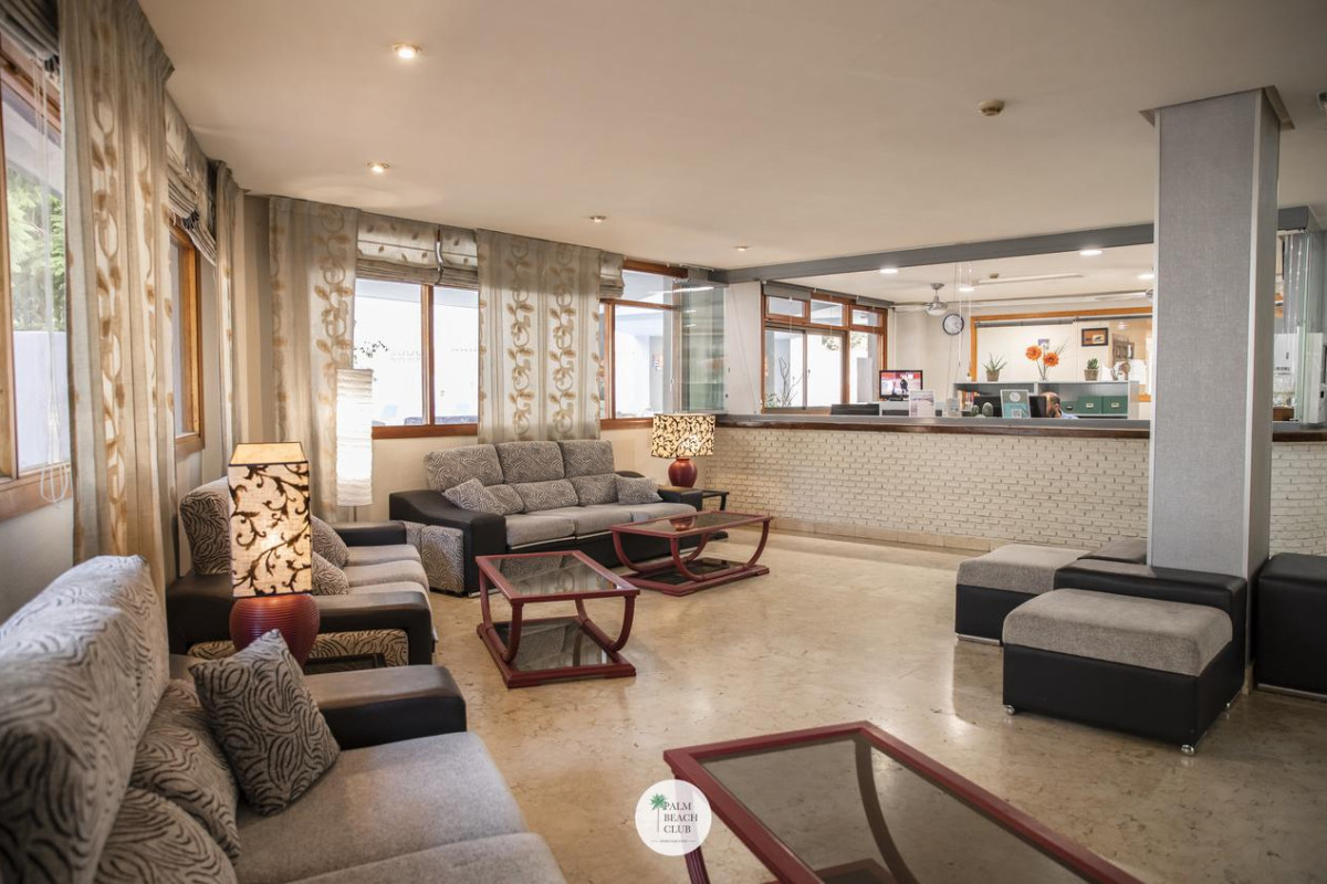 PALM BEACH CLUB APARTMENTS