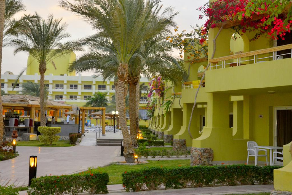 PALM BEACH RESORT ( EUROTEL)