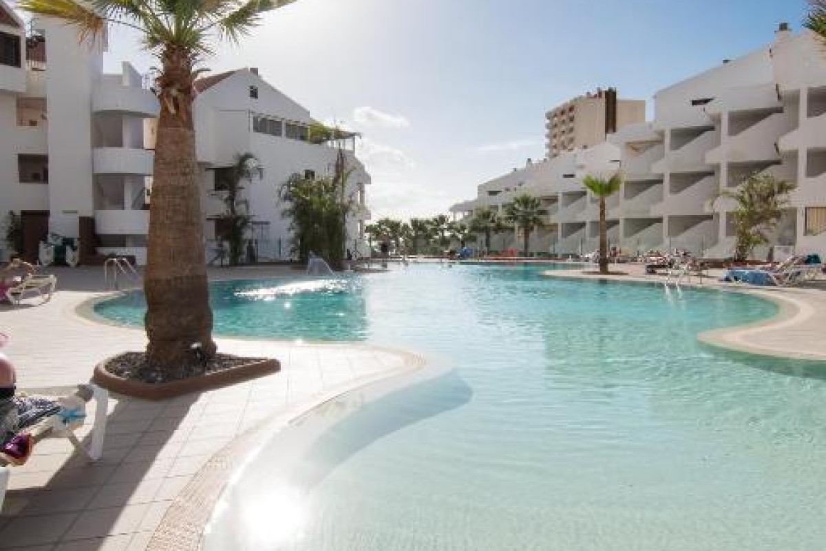 Paloma Beach Apartments