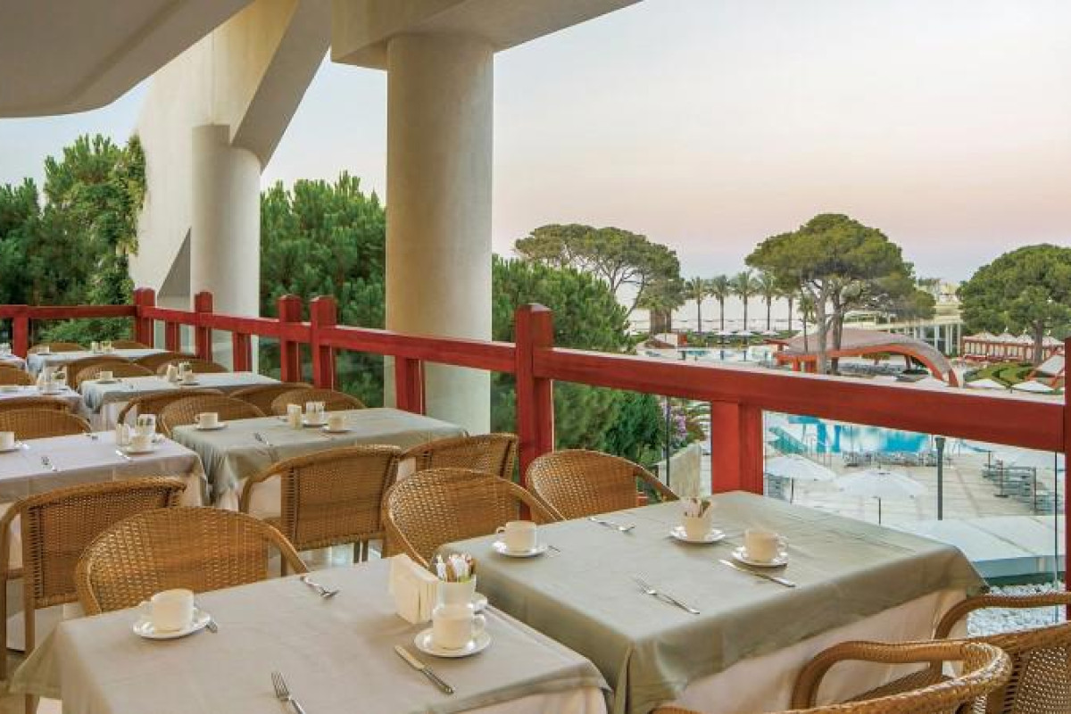 CORNELIA DE LUXE RESORT WINTER