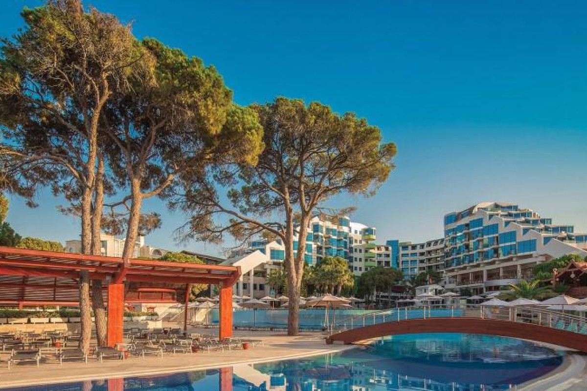 CORNELIA DE LUXE RESORT WINTER