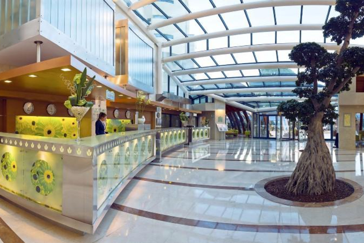 CORNELIA DE LUXE RESORT WINTER