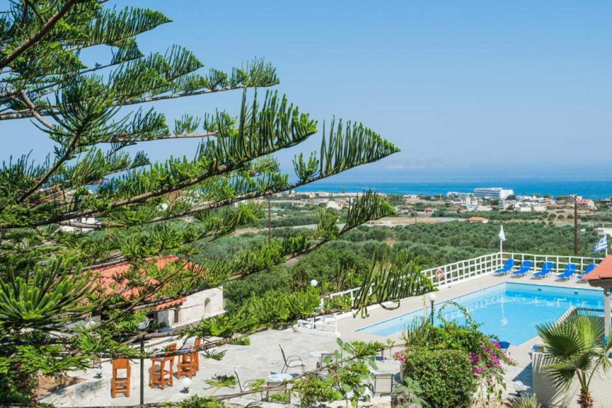 Panorama-Seaview Studios & Apartments