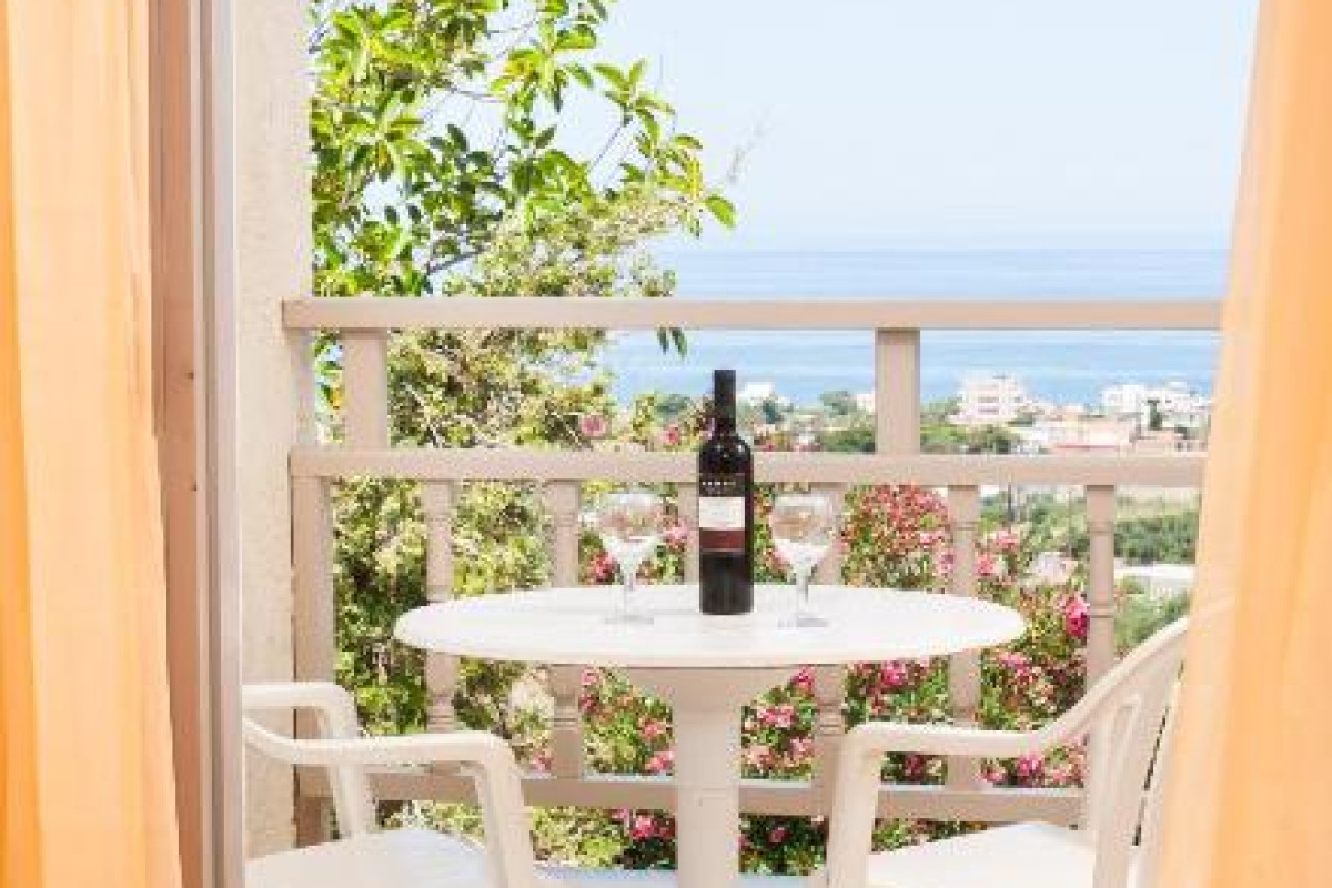 Panorama-Seaview Studios & Apartments