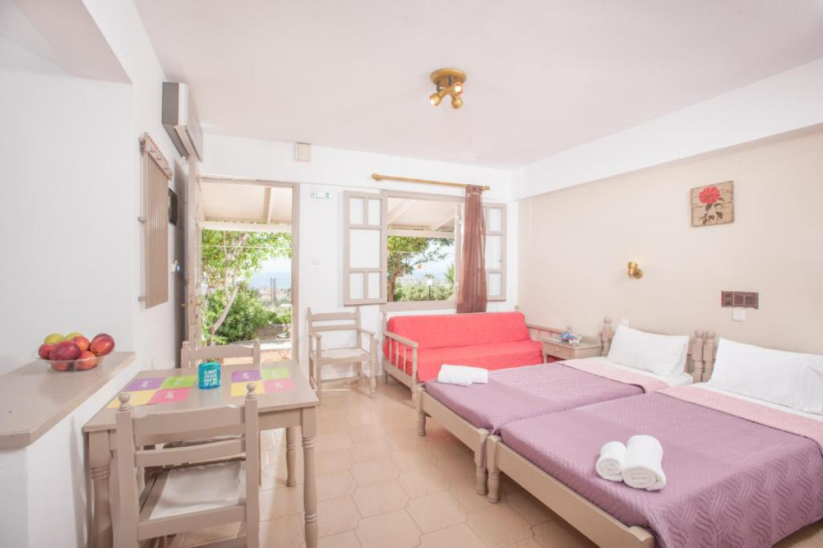 Panorama-Seaview Studios & Apartments