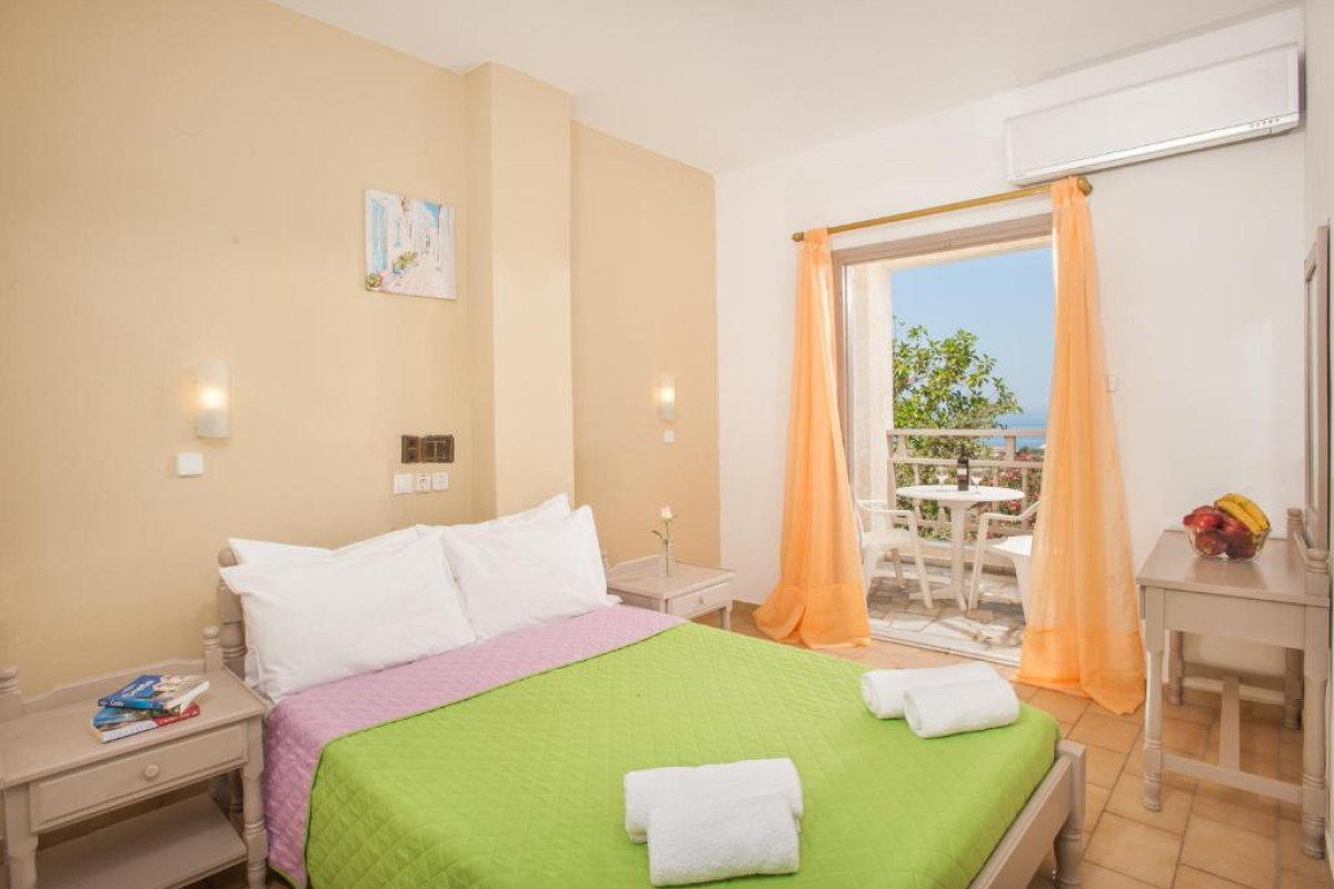 Panorama-Seaview Studios & Apartments