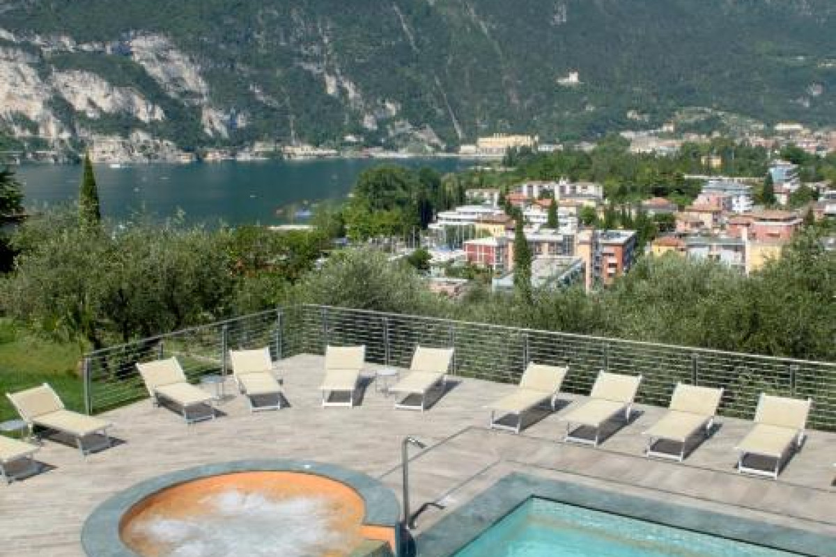 Panoramic Hotel Benacus