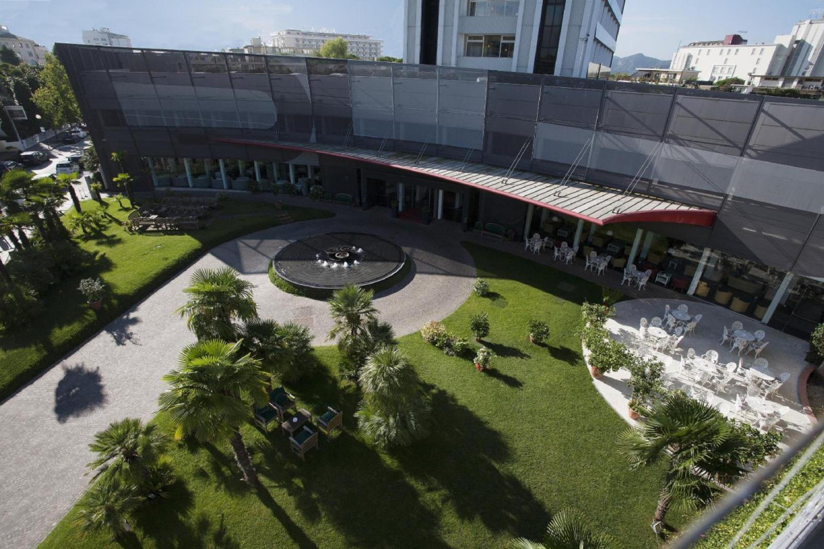 Hotel Panoramic Plaza