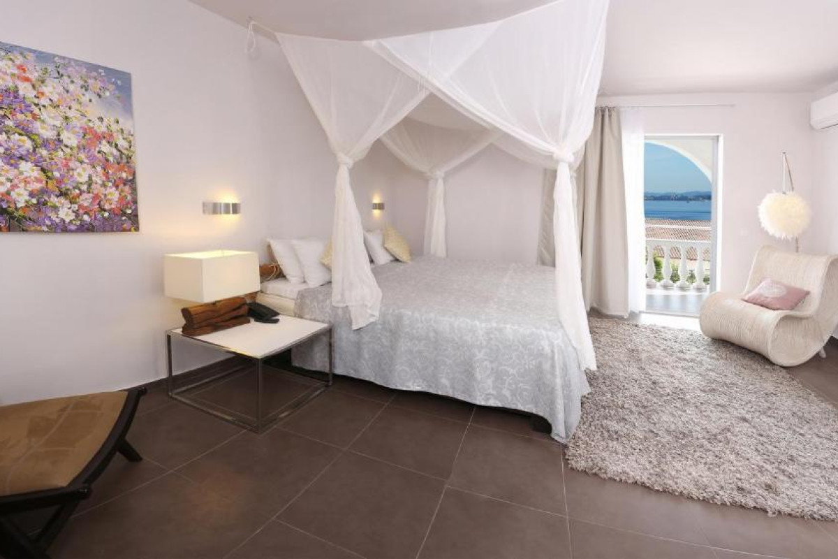PANTOKRATOR HOTEL - BARBATI