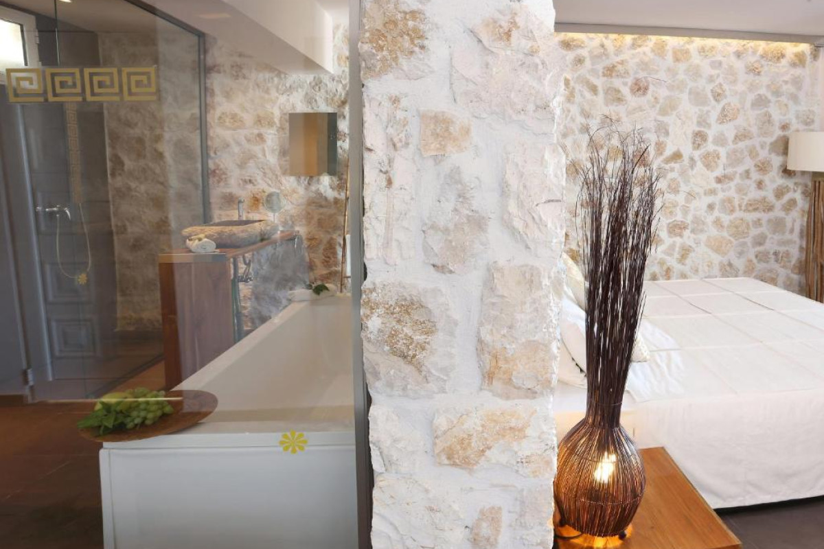 PANTOKRATOR HOTEL - BARBATI