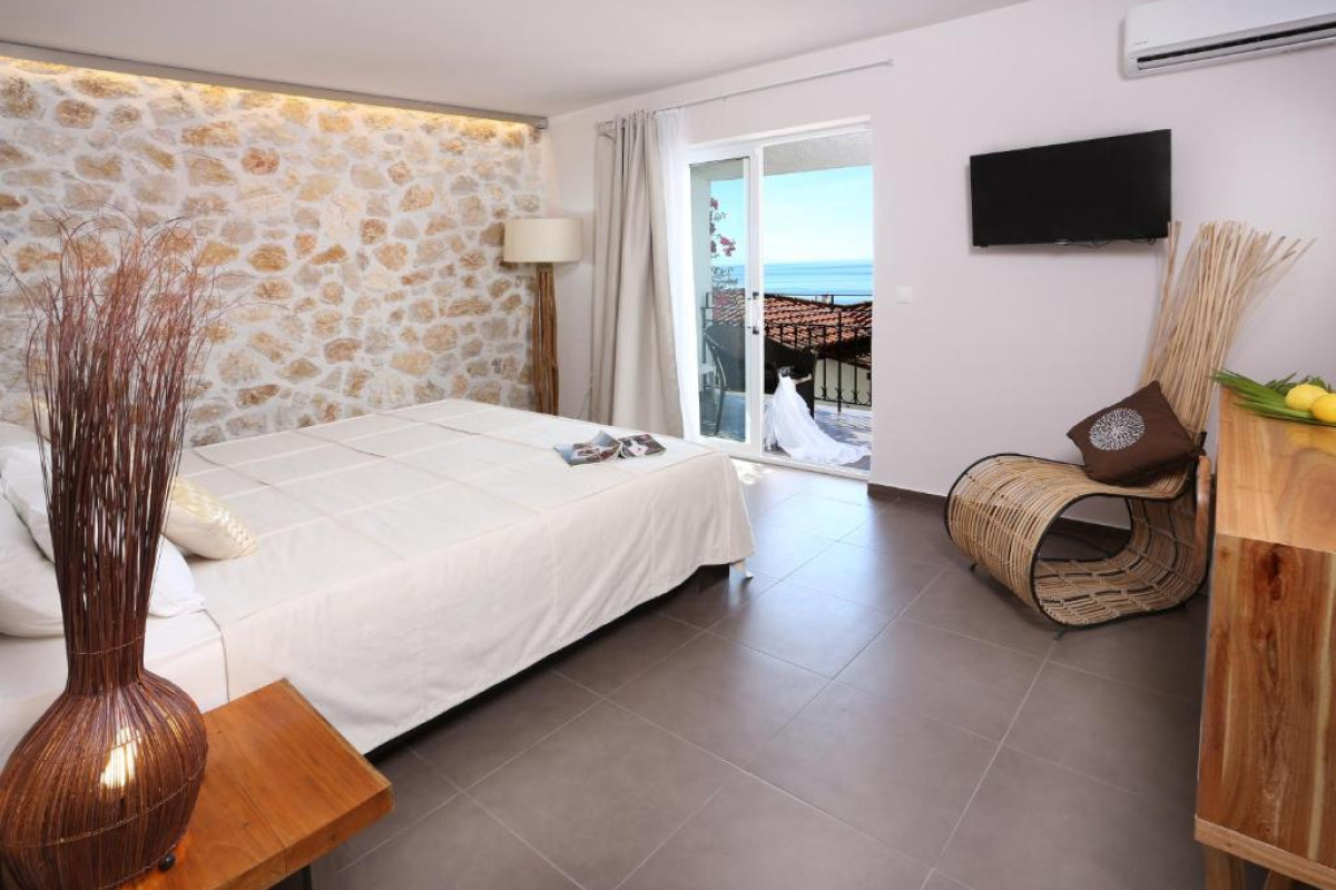 PANTOKRATOR HOTEL - BARBATI