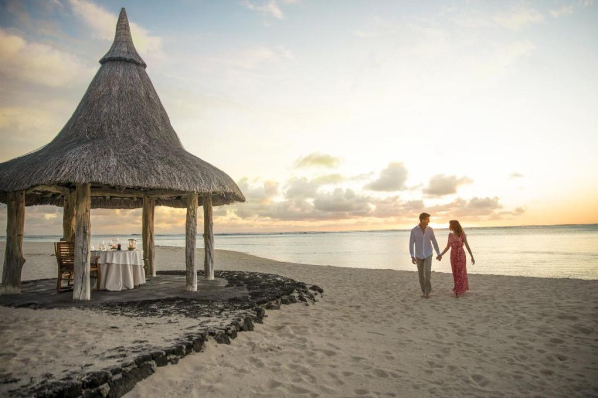 Paradis Beachcomber Golf Resort and Spa