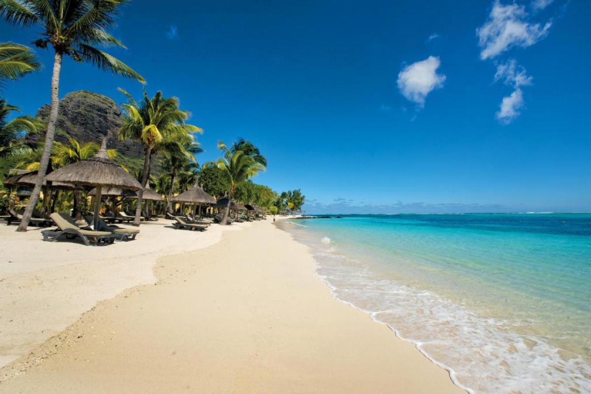 Paradis Beachcomber Golf Resort and Spa