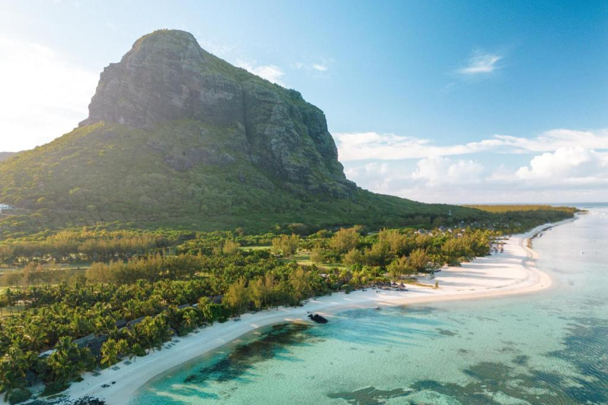 Paradis Beachcomber Golf Resort and Spa